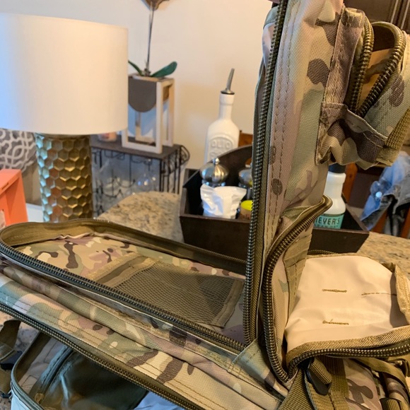 Backpack - Picture 2 of 4